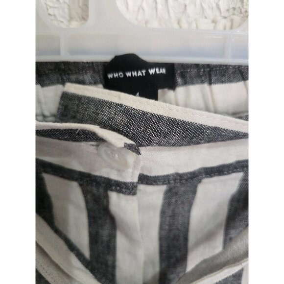 Linen Rayon Blend Striped Shorts With Belt Who What Wear Size 4 Black & W - Picture 4 of 6